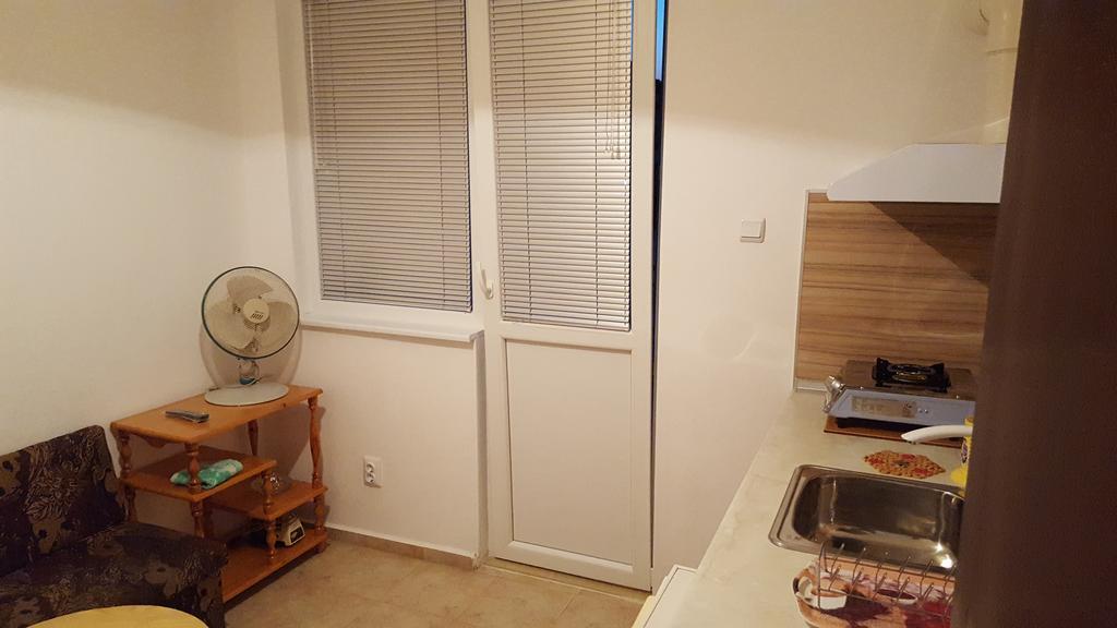 Apartment Elvira チェルノモレツ エクステリア 写真